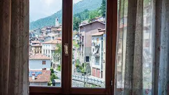 Albergo De Jean | Lombardy - Como (il) - Garzeno