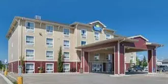 Days Inn and Suites Cochrane