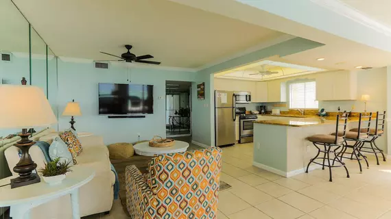 Shoreline Towers by Holiday Isle | Florida - Fort Walton Beach - Destin (ve civarı) - Destin