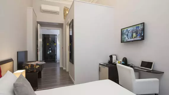 Arenula Suites | Lazio - Roma (ve civarı) - Roma Kent Merkezi - Navona