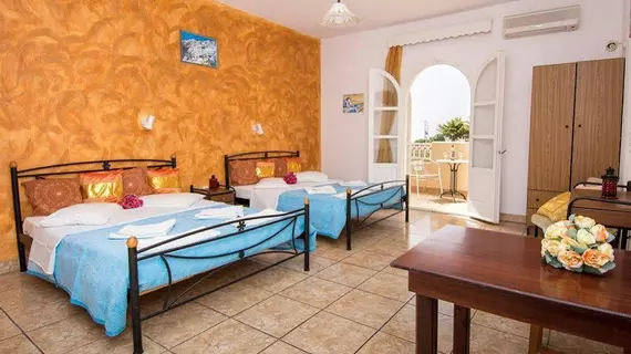 Fira Calm Hotel | Ege Adaları - Santorini