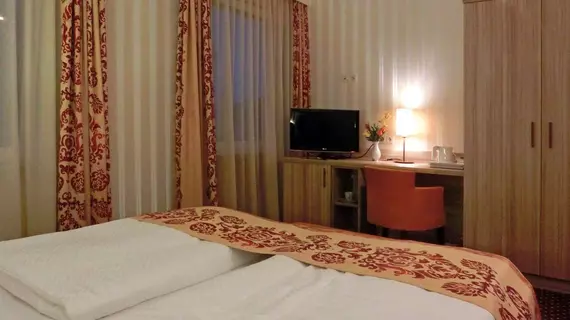 Hotel Alte Post | Aşağı Saksonya - Hannover (ve civarı) - Lehrte - Kernstadt Lehrte