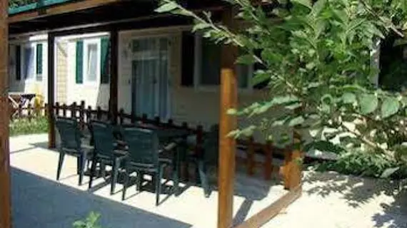 Camping Villaggio Cortina | Marche - Ancona (vilayet) - Senigallia