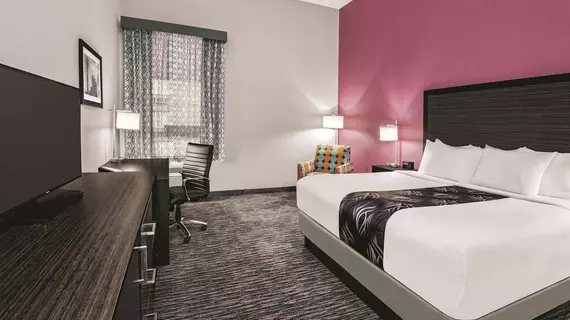 La Quinta Inn and Suites Dallas Grand Prairie North | Teksas - Dallas (ve civarı) - Grand Prairie