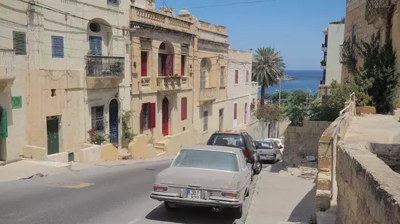 Inhawi Hostel | Malta - St. Julian's