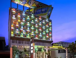 MaxOneHotels at Tidar Surabaya | Doğu Cava - Surabaya