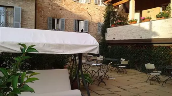 Albergo Italia | Marche - Pesaro and Urbino (vilayet) - Urbino