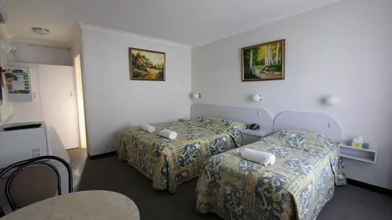 Wallaby Motel | Avustralya Başkent Bölgesi - Tuggeranong - Kanberra (ve civarı) - Queanbeyan