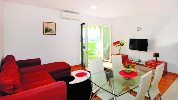 Apartments Beverly | Split-Dalmaçya - Omis