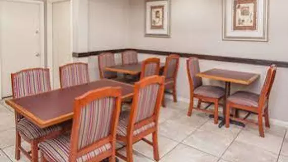 Days Inn Fort Wayne | Indiana - Fort Wayne (ve civarı) - Fort Wayne