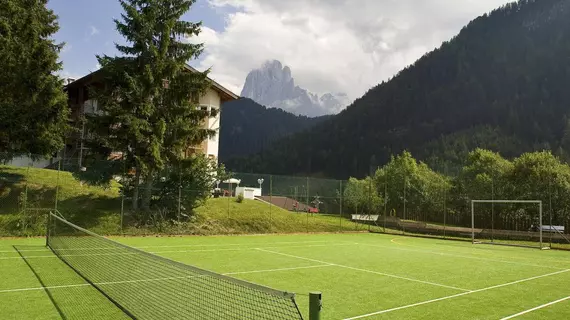 Active Wellnesshotel Diamant | Trentino-Alto Adige - Güney Tirol (il) - Santa Cristina Val Gardena