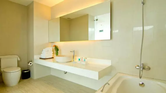 Seven Zea Chic Hotel | Chonburi (vilayet) - Pattaya (ve civarı) - Pattaya - Pattaya Körfezi