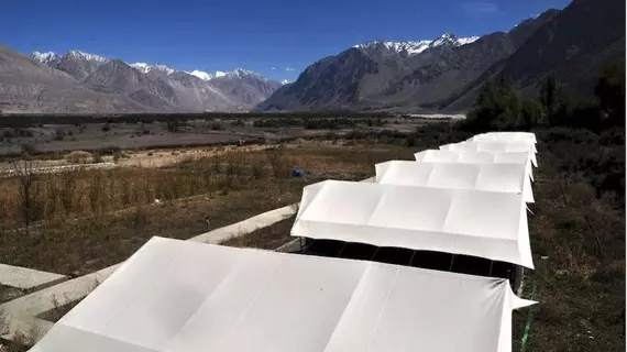 Cold Desert Camp | Cammu ve Keşmir - Leh