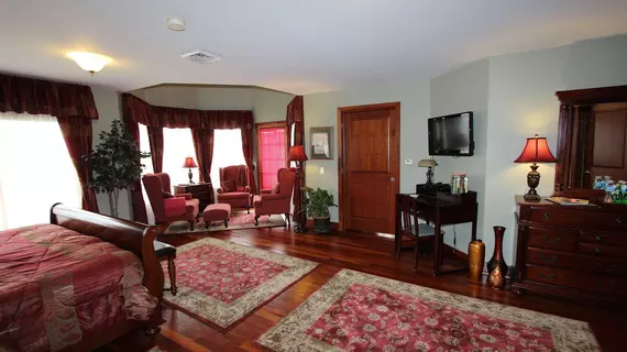 Stone Edge Estate Bed & Breakfast | Ontario - Halton Hills - Georgetown