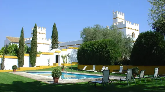 Hotel Cortijo Torre De La Reina | Andalucia - Seville İli - Guillena