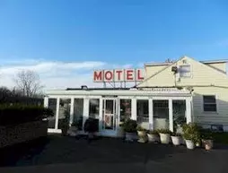 By The Way Motel | İllinois - Lake Bluff