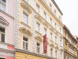 City Crown Hotel | Prag - Městská čast Praha 3 (en büyük Prag ilçesi) - Zizkov