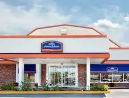 Howard Johnson Burlington | Iowa - Burlington (ve civarı) - Burlington - Burlington