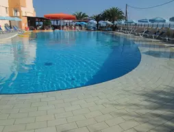 Ninos On The Beach Hotel | İyon Adaları - Korfu - Roda