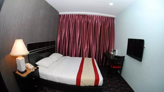 OYO 492 Bluebell Hotel | Johor - Johor Bahru (ve civarı) - Johor Bahru - Tebrau - Kempas