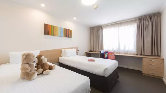 Premier Hotel & Apartments | Avustralya Başkent Bölgesi - Tuggeranong - Kanberra (ve civarı) - Belconnen