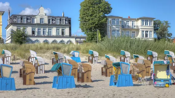 Seetel Romantik Strandhotel Atlantic & Villa Meeresstrand | Mecklenburg - Batı Pomerania - Heringsdorf - Seebad Bansin