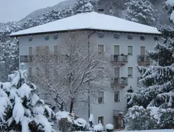 Hotel Lilla' | Trentino-Alto Adige - Trento İli - Vallelaghi