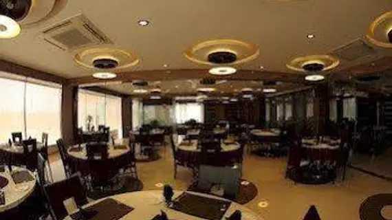 Shangri - La Grand The Hotel | Gujarat - Ahmedabad Bölgesi - Sānand