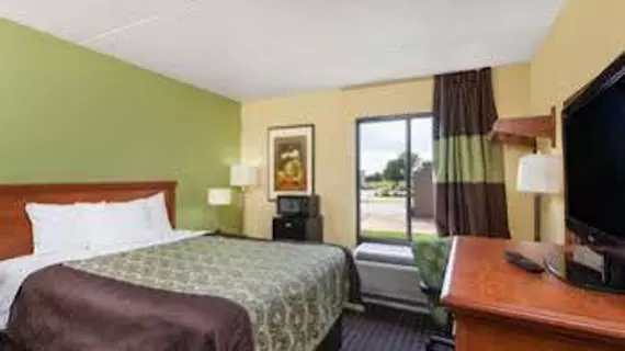 Days Inn Bowling Green | Kentucky - Bowling Green (ve civarı) - Bowling Green