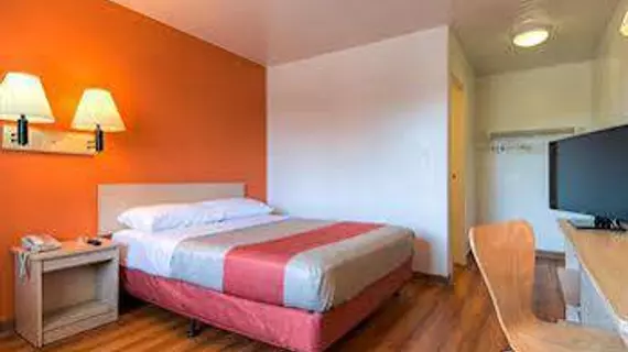 Motel 6 Stanton | Kaliforniya - Orange County - Stanton