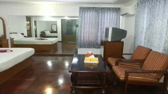 Airport Inn | Yangon