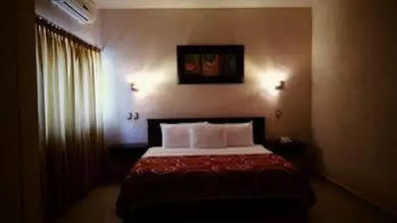 Hotel Madrid Tuxtla | Chiapas - Tuxtla Gutierrez (ve civarı) - Tuxtla Gutierrez