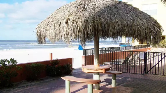 Las Brisas Condominiums | Florida - St. Petersburg - Clearwater (ve civarı) - Madeira Beach