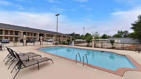 Mockingbird Inn & Suites | Alabama - Evergreen (ve civarı) - Monroeville