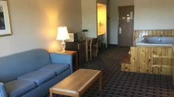 Sky Lodge Inn & Suites - Delavan | Wisconsin - Lake Geneva (ve civarı) - Delavan