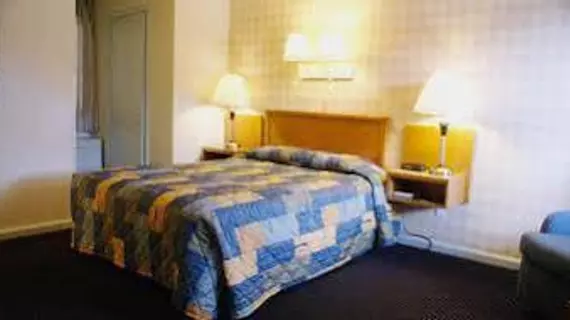 Budget Host Travelers Motel | Virginia - İskenderiye - Huntington