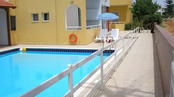 Dimitra Apartments | Girit Adası - Kandiye (bölge) - Gouves - Kato Gouves