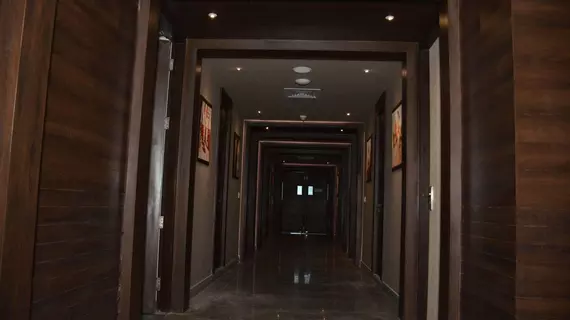 Hide Away Suites | Batı Delhi - Ulusal Eyalet Başkenti Delhi - Delhi (ve civarı) - Noida