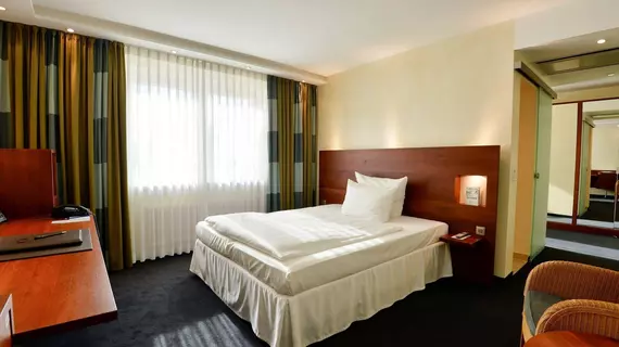 Ringhotel Adler Asperg | Baden-Wuerttemberg - Rems-Murr-Kreis - Stuttgart (ve civarı) - Asperg