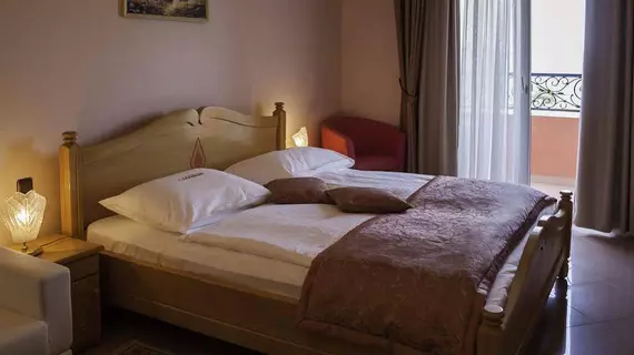 Hotel Miramare | Sibenik-Knin - Vodice