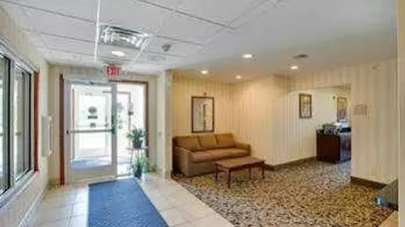 Cobblestone Inn and Suites | Wisconsin - Shawano (ve civarı) - Clintonville