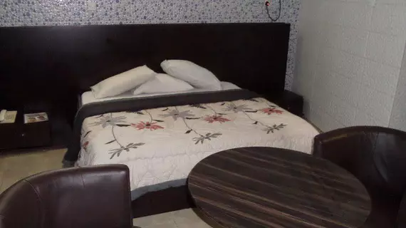 Cynergy Suites Festac Town | Lagos (ve civarı) - Lagos