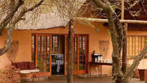 Mongena Game Lodge | Gauteng - City of Tshwane - Johannesburg (ve civarı) - Hammanskraal