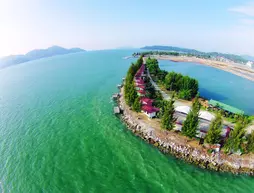 Rockbund Fishing Chalet | Perak - Lumut