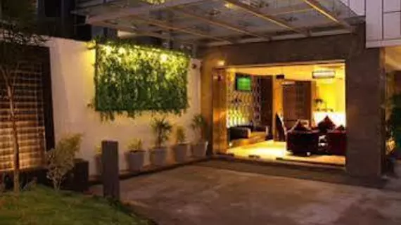 Tulip Inn, Ahmedabad | Gujarat - Ahmedabad Bölgesi - Ahmedabad