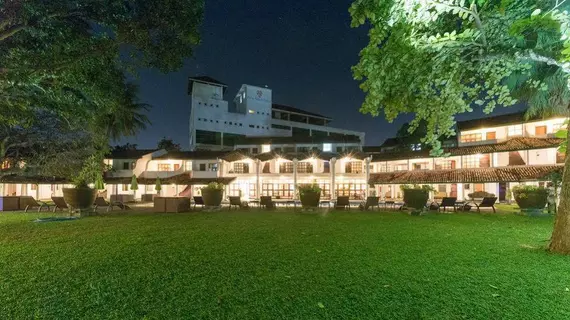 Palm Beach Hotel | Colombo Bölgesi - Lavinia Dağı