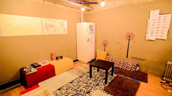 Kimchee Sinchon Guesthouse | Gyeonggi - Seul (ve civarı) - Seul - Shinchon