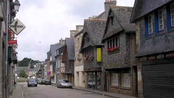 Logis Le Relais De La Place | Brittany - Finistere - Le Faou