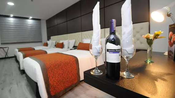 Hotel Golden Tower City Center | Cundinamarca - Bogota (ve civarı) - Bogota - Quinta Paredes