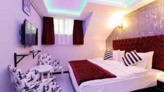 Taksim Doorway Suites - Adults Only |  Istanbul  - Beyoğlu - Sütlüce Mahallesi